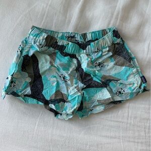 Patagonia Barely Baggies shorts, xs